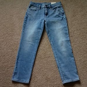 Universal Thread Mid Rise Girlfriend crop